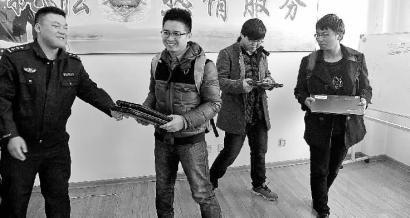 男子為做手術(shù)回母校偷竊價(jià)值30余萬元物品 男子為做手術(shù)回母校偷竊價(jià)值30余萬元物品