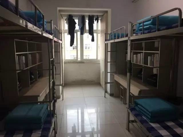 這個(gè)學(xué)校的男生宿舍火了!女同學(xué)都喊著要嫁