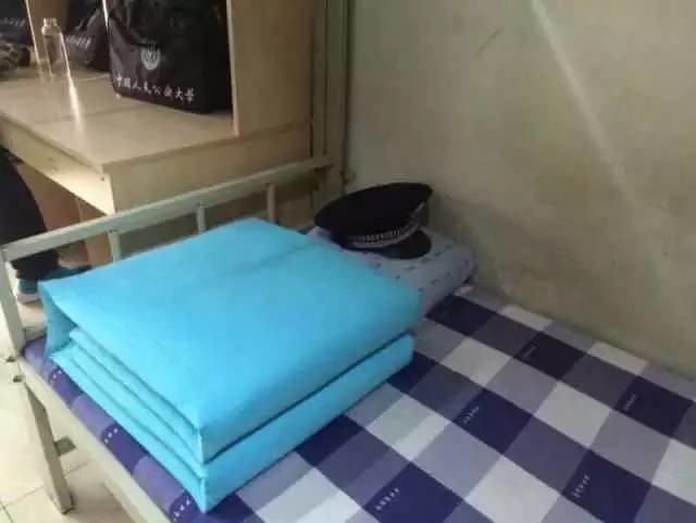 這個(gè)學(xué)校的男生宿舍火了!女同學(xué)都喊著要嫁