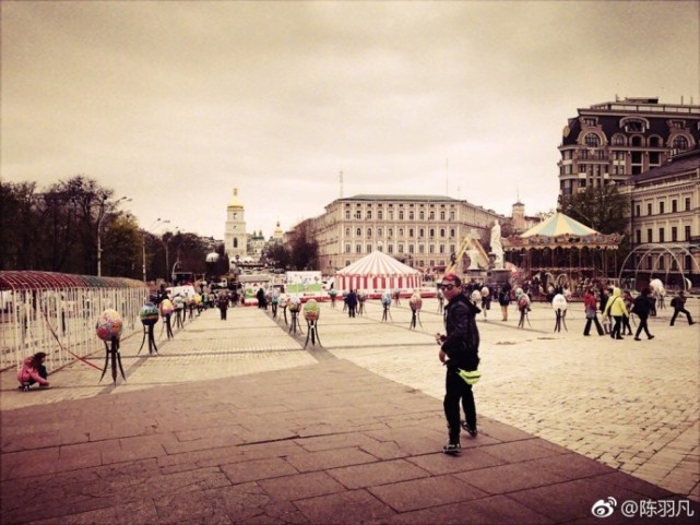 陳羽凡疑似回應白百何出軌：蛋疼的回家過節吧