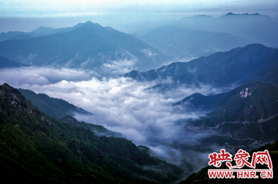 美不勝收 爬山、游園、賞奇觀(組圖) 美不勝收 爬山、游園、賞奇觀(組圖)