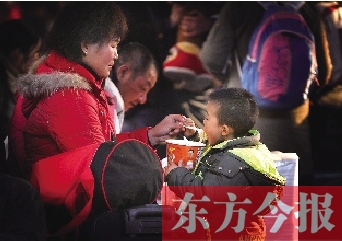 旅途中的舐犢之情 旅途中的舐犢之情