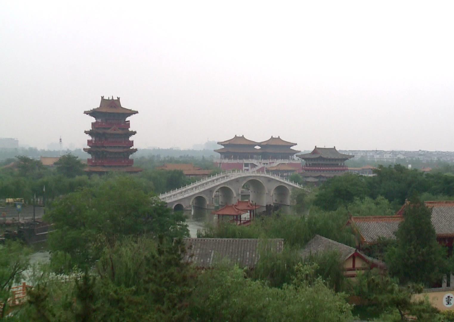 舒婷、鄭愁予等詩人齊聚開封話端午