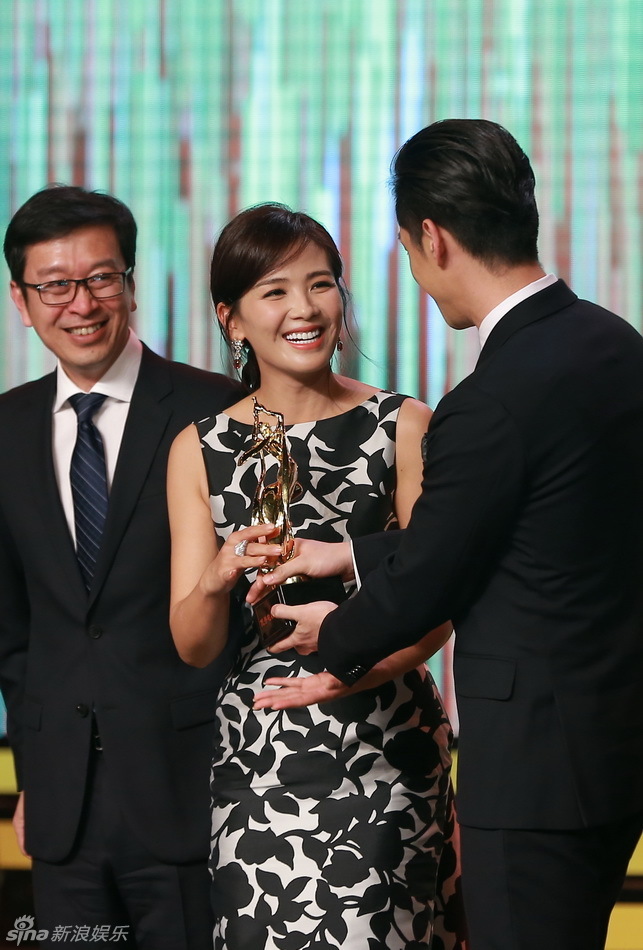 第三十屆飛天獎(jiǎng)陳寶國(guó)梅婷奪帝后 第三十屆飛天獎(jiǎng)陳寶國(guó)梅婷奪帝后