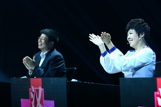 比賽精彩讓人鼓掌連連 比賽精彩讓人鼓掌連連