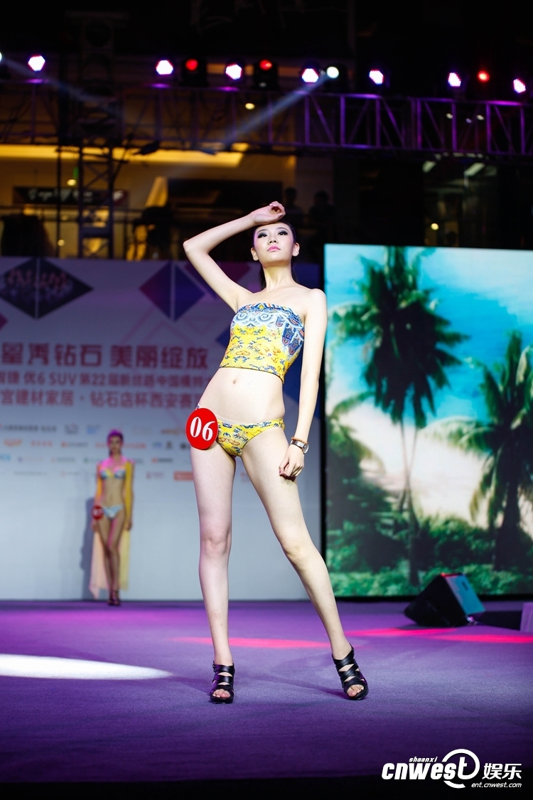 百變模特西安上演T臺秀 身材熱辣雪肌搶鏡 百變模特西安上演T臺秀 身材熱辣雪肌搶鏡